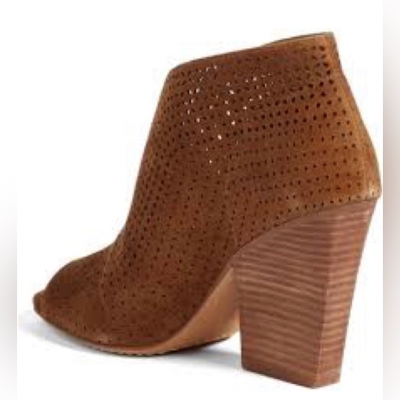 Vince Camuto Open Toe Bootie - Picture 3 of 8